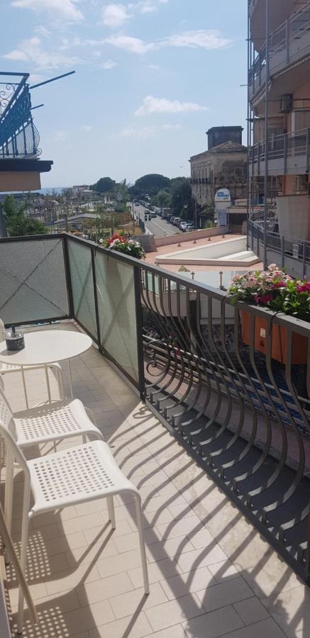 B&B La Costa Di Naxos Giardini Naxos Exteriör bild