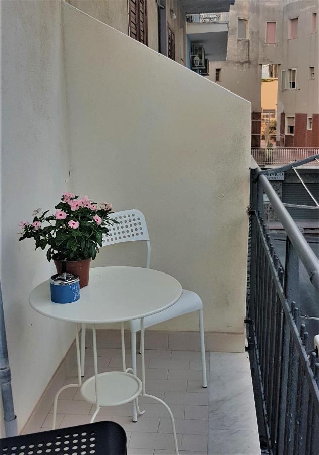 B&B La Costa Di Naxos Giardini Naxos Exteriör bild