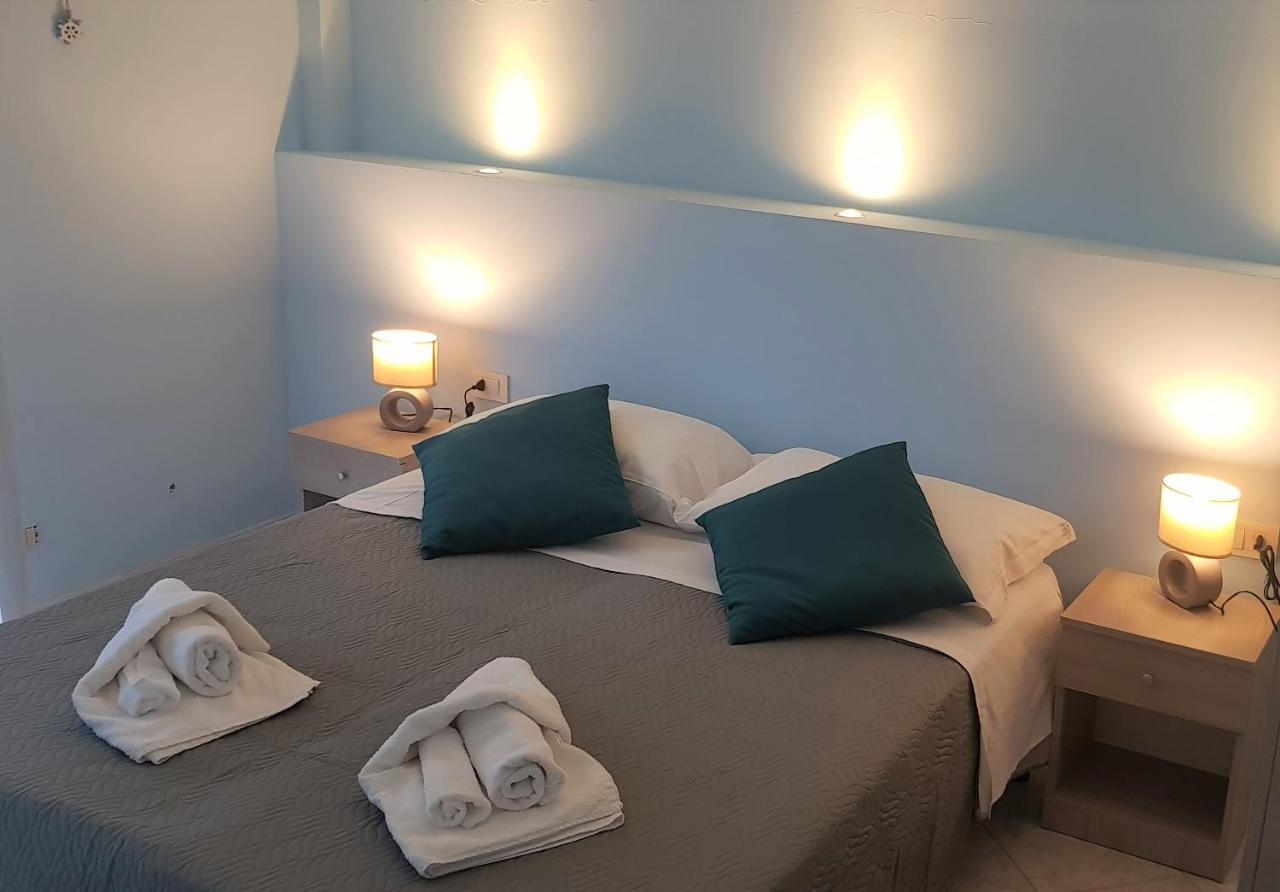 B&B La Costa Di Naxos Giardini Naxos Exteriör bild